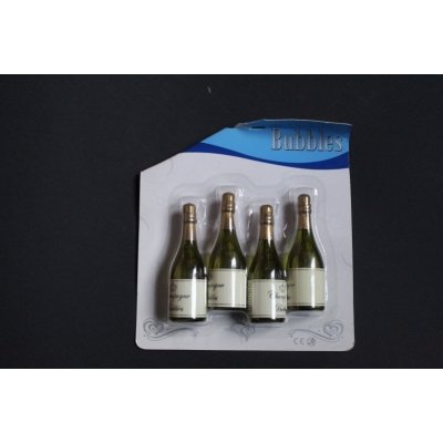 Champagne fles als bellenblaas